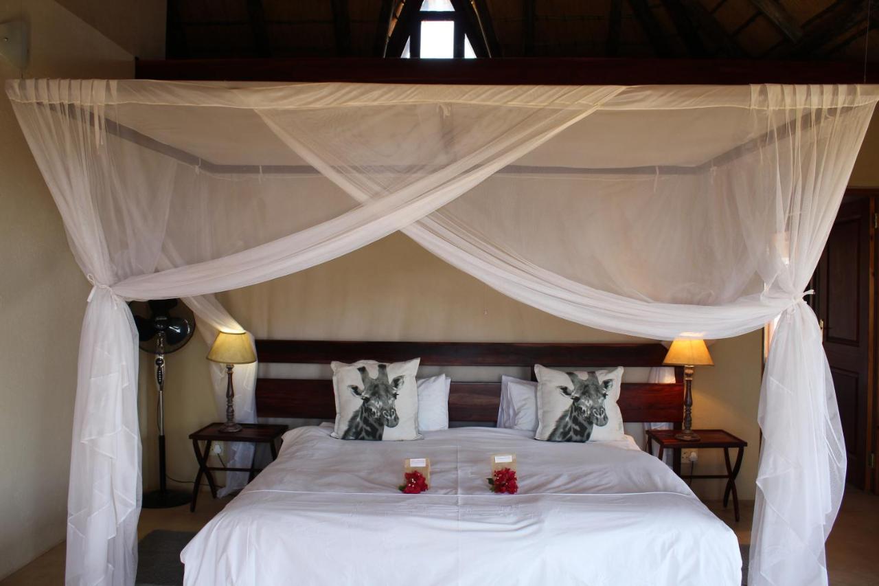 Okutala Etosha Lodge Outjo Extérieur photo